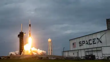SpaceX, Yeni Nesil Starlink Uyduları Fırlatıyor